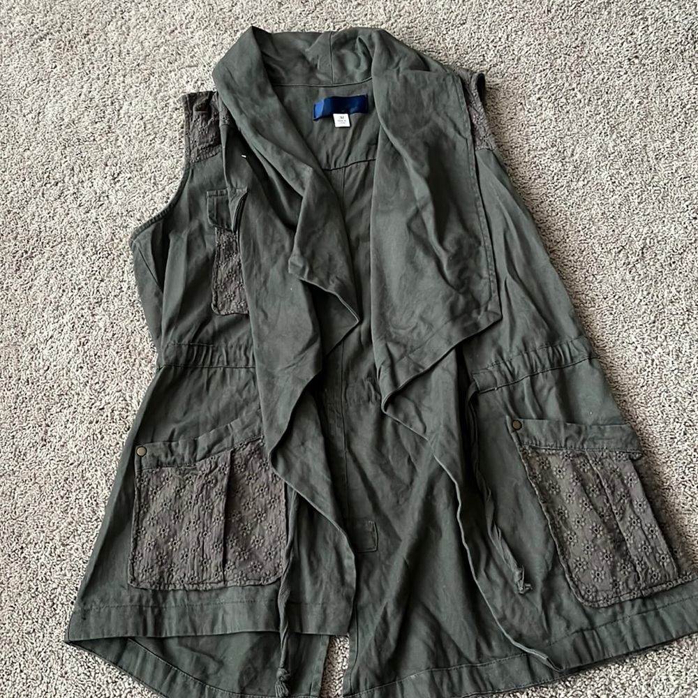 Army green light vest